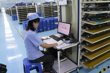 Shenzhen Jiaying Time Technology Co., Ltd. línea de producción del fabricante