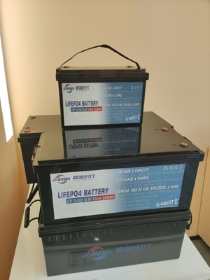 4000 ciclos 12V 200AH LiFePO4 Batería de litio para vehículos eléctricos para campistas Sistema de viento solar