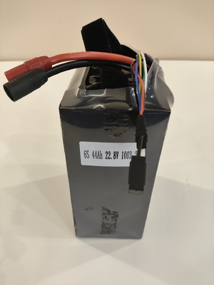 Aquí hay 6s 44000mah Batería Lipo Alta tensión 22.8V Batería para drones UAV